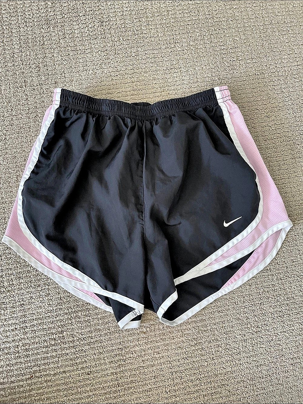 Nike Women's Dri-FIT Tempo Running Shorts Black & Pink